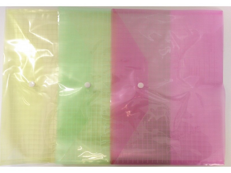 Папка-конверт А4 на кнопке прозрачная "в клетку"