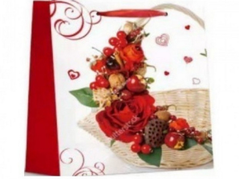 Пакет подарочный «КОРЗИНА С КРАСНЫМИ ЦВЕТАМИ» 31*40*12см (мат. лам.) ПКП-2626