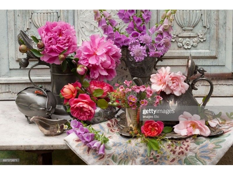 Холст с красками 40х50 см по номерам. ЦВЕТЫ В КРАСИВОЙ ПОСУДЕ