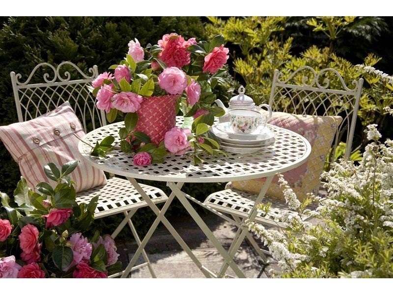 Холст с красками 40х50 см по номерам. РОЗОВЫЕ ЦВЕТОЧКИ В САДУ