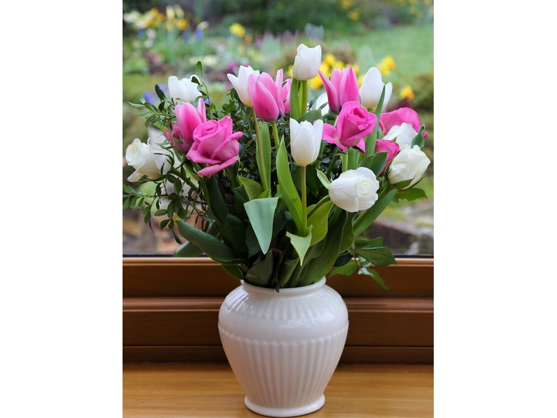 Холст с красками 22х30 см по номерам. НЕЖНЫЙ БУКЕТ НА ОКНЕ