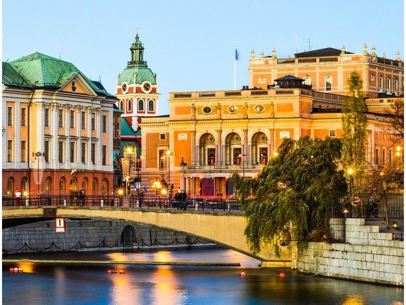 Холст с красками 17х22 см по номерам. НАЦИОНАЛЬНЫЙ МУЗЕЙ В СЕРБИИ