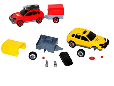 Автомобиль легковой с прицепом в сеточке