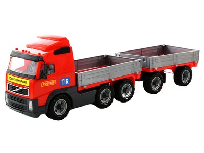 Автомобиль бортовой "Volvo" с прицепом в сеточке