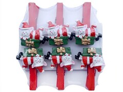 47252 [41823]Набор прищепок на елку КОТИКИ С ПОДАРКАМИ 9,5*9*1,5 см (6шт/уп) 41823