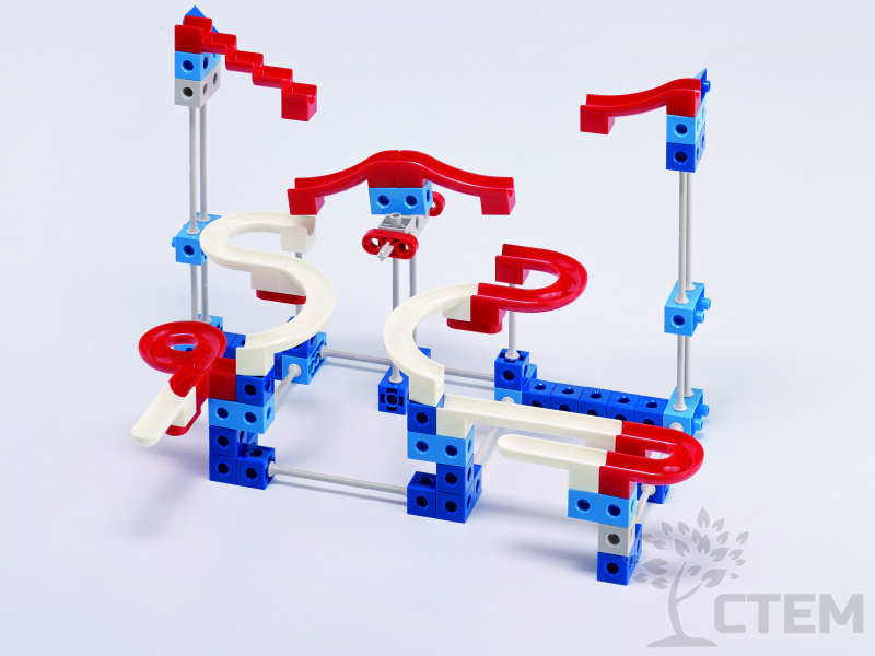 Купить оптом Конструктор «Лабиринт с шариками Marble Run» с 2-х см. соединяющимися кубиками 240 дет. в Луганске