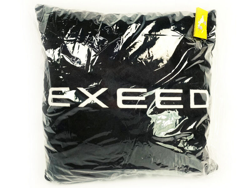 Подушка-игрушка Exeed черная 35х35см CRL-029