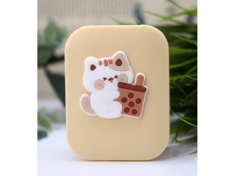 Зеркало с расческой "Cocktail kitty" beige 8*6,3*0,8 см