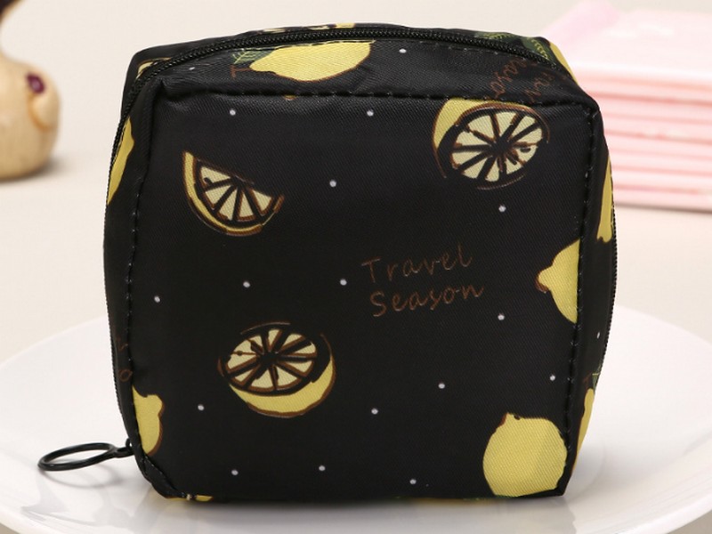 Косметичка "Drawings, lemon" black 12,5*12,5*6,5 см