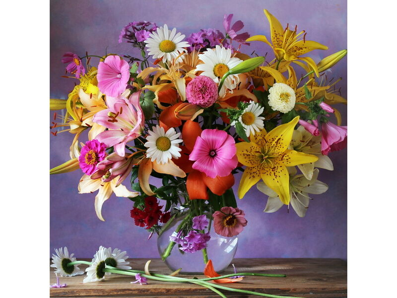 Холст с красками 40х40 см по номерам. ЛИЛИИ И РОМАШКИ