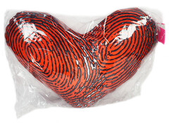 81475&nbsp;[HRT-008]Подушка-игрушка Сердце отпечатки 32х25см HRT-008